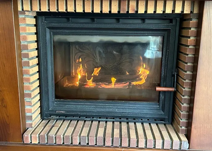 Paseo Tenorio, Remanso De Paz Con Chimenea